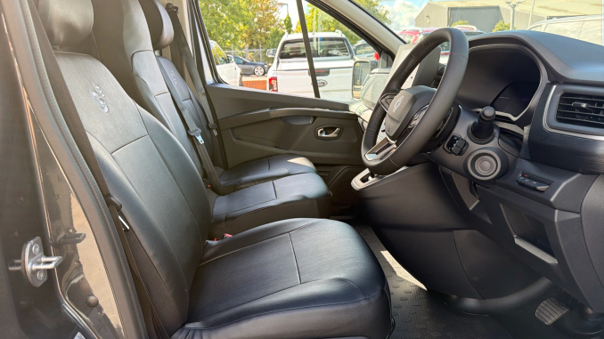 Renault Trafic Swb Diesel SL30 Blue dCi 170 Graphite Edition Van EAG9 - Image 6